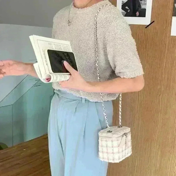 Ah-Dorned Pink Plaid Small Fragrance Bag with Crossbody Chain Zip Close - Picture 3 of 16